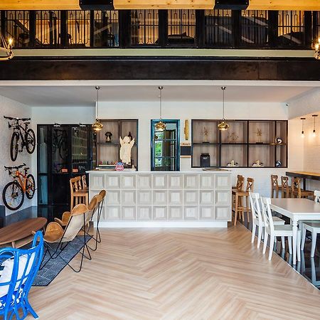 Travel Light Hostel Pattaya Luaran gambar